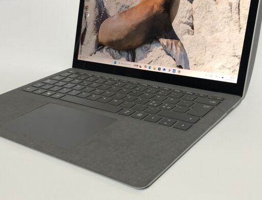 Ультрабук Microsoft Surface Laptop 4 1958 / 13.5" (2256x1504) IPS Touch / AMD Ryzen 5 4680U (6 (12) ядер по 2.2 - 4.0 GHz) / 8 GB DDR4 / 256 GB SSD NVMe / AMD Radeon RX Vega 7 Graphics / WebCam / Win 11 Pro