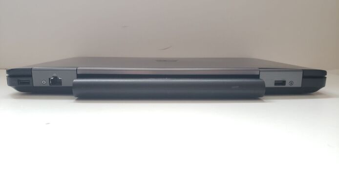 Ноутбук Б-клас Dell Latitude E5540 / 15.6" (1920x1080) TN / Intel Core i7-4600U (2 (4) ядра по 2.1 - 3.3 GHz) / 8 GB DDR3 / 200 GB SSD + 500 GB HDD / nVidia GeForce GT 720M, 2 GB GDDR3, 64-bit / WebCam / DVD-ROM