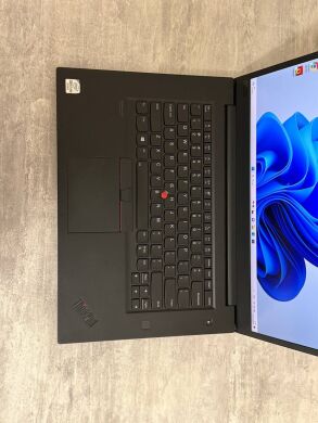 Ігровий ультрабук Б-клас Lenovo ThinkPad X1 Extreme Gen 3 / 15.6" (1920x1080) IPS / Intel Core i7-10850H (6 (12) ядер по 2.7 - 5.1 GHz) / 32 GB DDR4 / 512 GB SSD / nVidia GeForce GTX 1650 Max-Q, 4 GB GDDR6, 128-bit / WebCam / Win 11 Pro