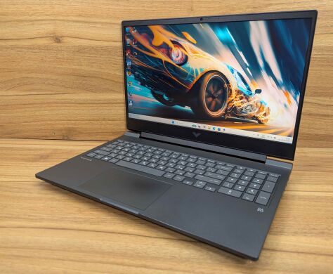 Ігровий ноутбук HP Victus 16-r0073cl / 16" (1920x1080) IPS / Intel Core i7-13700HX (16 (24) ядер по 1.5 - 5.0 GHz) / 32 GB DDR5 / 1000 GB SSD / nVidia GeForce RTX 4060, 8 GB GDDR6, 128-bit / WebCam / Windows 11 Ігровий ноутбук HP Victus 16-r0073cl / 16" (1920x1080) IPS / Intel Core i7-13700HX (16 (24) ядер по 1.5 - 5.0 GHz) / 32 GB DDR5 / 1000 GB SSD / nVidia GeForce RTX 4060, 8 GB GDDR6, 128-bit / WebCam / Windows 11