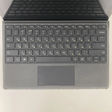 Нетбук-трансформер Microsoft Surface Pro 4 / 12.3" (2736x1824) IPS Touch / Intel Core i5-6300U (2 (4) ядра по 2.4 - 3.0 GHz) / 8 GB DDR3 / 256 GB SSD / Intel HD Graphics 520 / WebCam