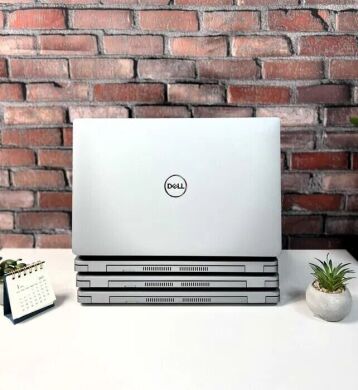 Ультрабук Dell Latitude 5420 / 14" (1920x1080) IPS / Intel Core i3-1125G4 (4 (8) ядра по 2.0 - 3.7 GHz) / 16 GB DDR4 / 128 GB SSD / Intel UHD Graphics / WebCam / Win 10 Pro Ультрабук Dell Latitude 5420 / 14" (1920x1080) IPS / Intel Core i3-1125G4 (4 (8) ядра по 2.0 - 3.7 GHz) / 16 GB DDR4 / 128 GB SSD / Intel UHD Graphics / WebCam / Win 10 Pro