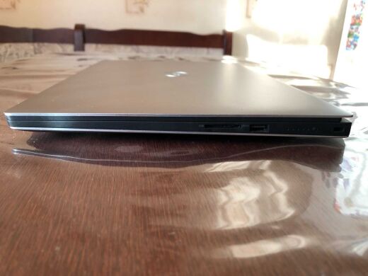 Игровой ноутбук Dell XPS 15 7590 / 15.6" (3840x2160) IPS / Intel Core i7-9850H (6 (12) ядер по 2.6 - 4.6 GHz) / 16 GB DDR4 / 512 GB SSD / nVidia GeForce GTX 1650, 4 GB GDDR5, 128-bit / WebCam