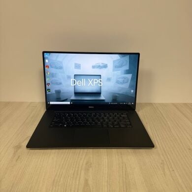 Ігровий ноутбук Б-клас Dell XPS 15 9550 / 15.6" (3840x2160) IPS Touch / Intel Core i7-6700HQ (4 (8) ядра по 2.6 - 3.5 GHz) / 8 GB DDR4 / 256 GB SSD NVMe / nVidia GeForce GTX 960M, 2 GB GDDR5, 128-bit