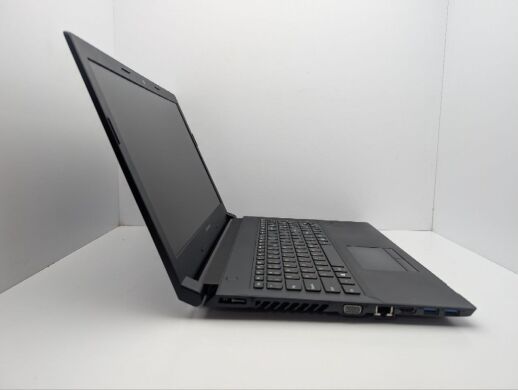Ноутбук Lenovo B50-70 / 15.6" (1366x768) TN / Intel Pentium 3558U (2 ядра по 1.7 GHz) / 8 GB DDR3 / 120 GB SSD / Intel HD Graphics / WebCam / DVD-ROM