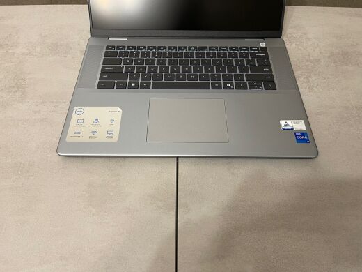 Ноутбук Dell Inspiron 16 Plus 7640 / 16" (2560x1600) IPS / Intel Core i7-13620H (10 (16) ядер по 3.6 - 4.9 GHz) / 16 GB DDR5 / 1000 GB SSD M.2 / Intel UHD Graphics / WebCam