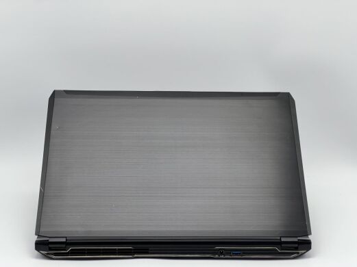 Ігровий ноутбук Б-клас System76 Oryx Pro / 15.6" (1920x1080) IPS / Intel Core i7-7700HQ (4 (8) ядра по 2.8 - 3.8 GHz) / 16 GB DDR4 / 240 GB SSD + 500 GB HDD / nVidia GeForce GTX 1060, 6 GB GDDR5, 192-bit / WebCam