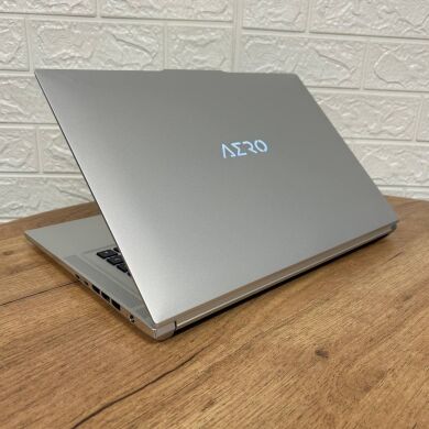 Игровой ноутбук Gigabyte Aero 16 XE4 / 16" (3840x2400) IPS / Intel Core i7-12700H (14 (20) ядер по 3.5 - 4.7 GHz) / 16 GB DDR4 / 1000 GB SSD / nVidia GeForce RTX 3070 Ti, 8 GB GDDR6, 256-bit / WebCam