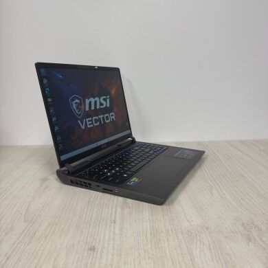 Ігровий ноутбук MSI Vector GP68HX 12VH / 16" (1920x1200) IPS / Intel Core i9-12900HX (16 (24) ядер по 3.6 - 5.0 GHz) / 16 GB DDR5 / 1000 GB SSD NVMe / nVidia GeForce RTX 4080, 12 GB GDDR6, 192-bit / WebCam
