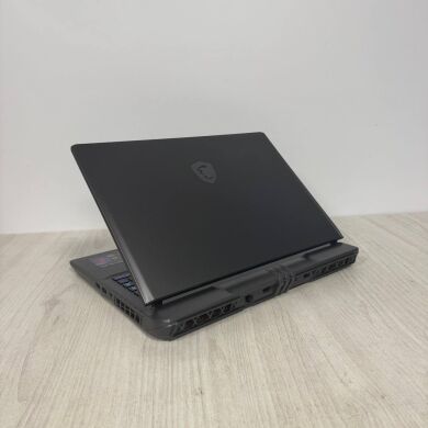 Ігровий ноутбук MSI Vector GP68HX 12VH / 16" (1920x1200) IPS / Intel Core i9-12900HX (16 (24) ядер по 3.6 - 5.0 GHz) / 16 GB DDR5 / 1000 GB SSD NVMe / nVidia GeForce RTX 4080, 12 GB GDDR6, 192-bit / WebCam