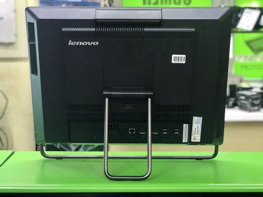 Lenovo ThinkCentre M92z / 20" (1600x900) TN / Intel Core i5-2500 (4 ядра по 3.3 - 3.7 GHz) / 8 GB DDR3 / 120 GB SSD / WebCam / Intel HD Graphics 2000