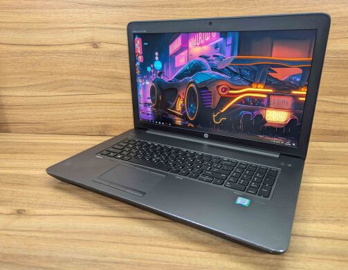 Мобільна робоча станція HP zBook 17 G4 / 17.3" (1920x1080) IPS / Intel Xeon E3-1535M v6 (4 (8) ядра по 3.1 - 4.2 GHz) / 32 GB DDR4 / 500 GB SSD / nVidia Quadro P4000, 8 GB GDDR5, 256-bit / WebCam / TouchID / Windows 10