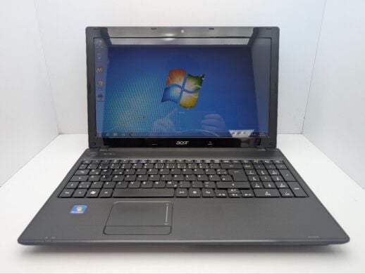 Ноутбук Acer Aspire 5742G / 15.6" (1366x768) TN / Intel Core i5-450M (2 (4) ядра по 2.4 - 2.6 GHz) / 6 GB DDR3 / 500 GB HDD / nVidia GeForce GT 540M, 1 GB GDDR3, 128-bit / WebCam / DVD-ROM