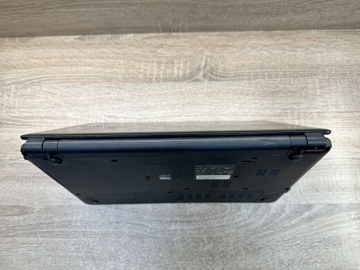 Ноутбук Acer Aspire E1-572G / 15.6" (1366x768) TN / Intel Core i5-4200U (2 (4) ядра по 1.6 - 2.6 GHz) / 8 GB DDR3 / 240 GB SSD / AMD Radeon HD 8670M, 1 GB DDR3, 64-bit Ноутбук Acer Aspire E1-572G / 15.6" (1366x768) TN / Intel Core i5-4200U (2 (4) ядра по 1.6 - 2.6 GHz) / 8 GB DDR3 / 240 GB SSD / AMD Radeon HD 8670M, 1 GB DDR3, 64-bit