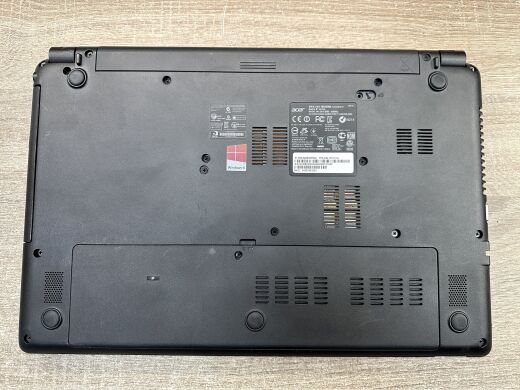 Ноутбук Acer Aspire E1-572G / 15.6" (1366x768) TN / Intel Core i5-4200U (2 (4) ядра по 1.6 - 2.6 GHz) / 8 GB DDR3 / 240 GB SSD / AMD Radeon HD 8670M, 1 GB DDR3, 64-bit Ноутбук Acer Aspire E1-572G / 15.6" (1366x768) TN / Intel Core i5-4200U (2 (4) ядра по 1.6 - 2.6 GHz) / 8 GB DDR3 / 240 GB SSD / AMD Radeon HD 8670M, 1 GB DDR3, 64-bit