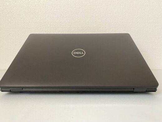 Ноутбук Dell Latitude 5500 / 15.6" (1366x768) TN / Intel Core i3-8145U (2 (4) ядра по 2.1 - 3.9 GHz) / 8 GB DDR4 / 256 GB SSD / Intel UHD Graphics 620 / WebCam