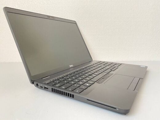 Ноутбук Dell Latitude 5500 / 15.6" (1366x768) TN / Intel Core i3-8145U (2 (4) ядра по 2.1 - 3.9 GHz) / 8 GB DDR4 / 256 GB SSD / Intel UHD Graphics 620 / WebCam