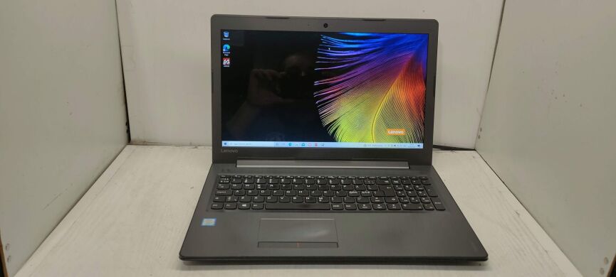 Ноутбук Lenovo Ideapad 310-15IKB / 15.6" (1920x1080) TN / Intel Core i5-7200U (2 (4) ядра по 2.5 - 3.1 GHz) / 8 GB DDR4 / 256 GB SSD / Intel HD Graphics 620 / WebCam / DVD-RW