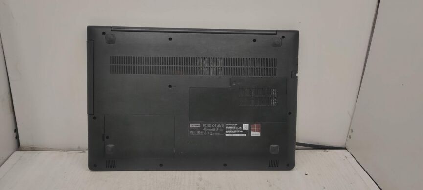 Ноутбук Lenovo Ideapad 310-15IKB / 15.6" (1920x1080) TN / Intel Core i5-7200U (2 (4) ядра по 2.5 - 3.1 GHz) / 8 GB DDR4 / 256 GB SSD / Intel HD Graphics 620 / WebCam / DVD-RW