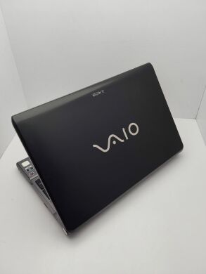 Ноутбук Sony VPC164 / 16.1" (1920x1080) TN / Intel Core i7-740QM (4 (8) ядра по 1.73 - 2.93 GHz) / 6 GB DDR3 / 500 GB HDD / nvidia GeForce GT 330M, 1 GB GDDR3, 128-bit / WebCam