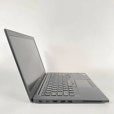 Ультрабук Dell Latitude 7490 / 14" (1920x1080) IPS / Intel Core i7-8650U (4 (8) ядра по 1.9 - 4.2 GHz) / 16 GB DDR4 / 256 GB SSD / Intel UHD Graphics 620 / WebCam / TouchID Ультрабук Dell Latitude 7490 / 14" (1920x1080) IPS / Intel Core i7-8650U (4 (8) ядра по 1.9 - 4.2 GHz) / 16 GB DDR4 / 256 GB SSD / Intel UHD Graphics 620 / WebCam / TouchID