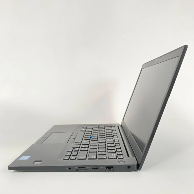 Ультрабук Dell Latitude 7490 / 14" (1920x1080) IPS / Intel Core i7-8650U (4 (8) ядра по 1.9 - 4.2 GHz) / 16 GB DDR4 / 256 GB SSD / Intel UHD Graphics 620 / WebCam / TouchID Ультрабук Dell Latitude 7490 / 14" (1920x1080) IPS / Intel Core i7-8650U (4 (8) ядра по 1.9 - 4.2 GHz) / 16 GB DDR4 / 256 GB SSD / Intel UHD Graphics 620 / WebCam / TouchID