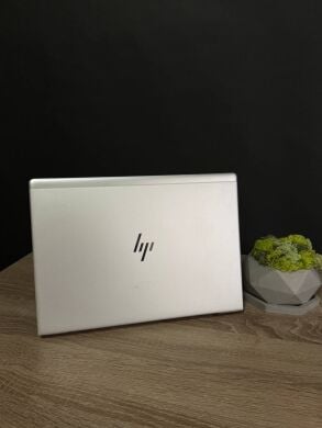 Ультрабук HP EliteBook 840 G5 / 14" (1920x1080) IPS / Intel Core i5-8250U (4 (8) ядра по 1.6 - 3.4 GHz) / 8 GB DDR4 / 256 GB SSD M.2 / Intel HD Graphics 620 / WebCam / Win 11