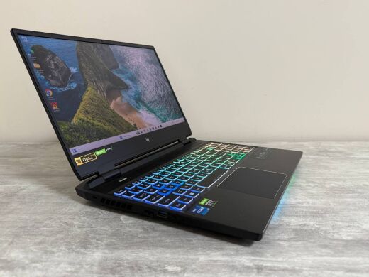 Ігровий ноутбук Acer Predator Helios 300 PH315-55 / 15.6" (1920x1080) IPS / Intel Core i7-12700H (14 (20) ядер по 3.5 - 4.7 GHz) / 16 GB DDR4 / 512 GB SSD / nVidia GeForce RTX 3060, 6 GB GDDR6, 192-bit / WebCam / Win 11