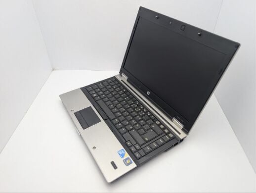 Ноутбук HP EliteBook 8440p / 14" (1366x768) TN / Intel Core i5-520M (2 (4) ядра по 2.4 - 2.93 GHz) / 8 GB DDR3 / 320 GB HDD / Intel HD Graphics / WebCam / DVD-ROM / АКБ не держит