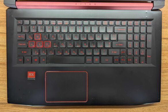 Игровой ноутбук Acer Nitro 5 AN515-42 / 15.6" (1920x1080) IPS / AMD Ryzen 5-2500U (4 (8) ядра по 2.0 - 3.6 GHz) / 16 GB DDR4 / 500 GB SSD / AMD Radeon RX 560X, 4 GB GDDR5, 128-bit / WebCam / Windows 10