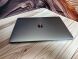 Ультрабук Б-клас Apple MacBook Pro 13 (2019) / 13.3" (2560x1600) IPS / Intel Core i5-8257U (4 (8) ядра по 1.4 - 3.9 GHz) / 8 GB DDR3 / 256 GB SSD / Intel Iris Plus Graphics 645 / WebCam / MacOS купити