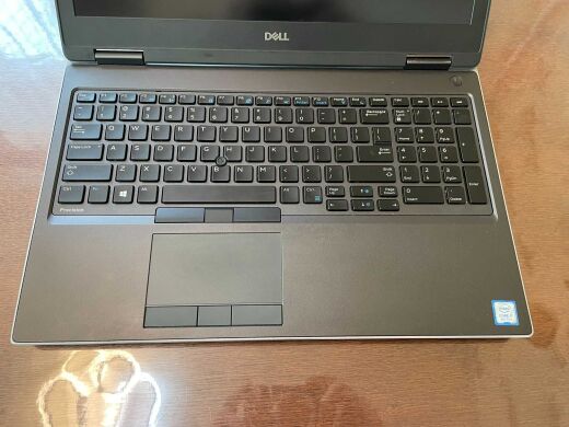 Мобільна робоча станція Dell Precision 7540 / 15.6" (3840x2160) IPS / Intel Core i7-9850H (6 (12) ядер по 2.6 - 4.6 GHz) / 16 GB DDR4 / 512 GB SSD / nVidia Quadro RTX 3000, 6 GB GDDR6, 192-bit / WebCam
