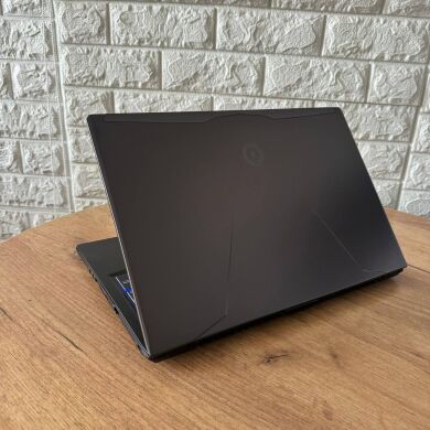 Ігровий ноутбук Origin Evo 15-S / 15.6" (1920x1080) IPS / Intel Core i7-8750H (6 (12) ядер по 2.2 - 4.1 GHz) / 16 GB DDR4 / 512 GB SSD / nVidia GeForce GTX 1070 Max-Q, 8 GB GDDR5, 256-bit / WebCam