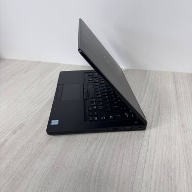 Ультрабук Б-клас Dell Latitude 5480 / 14" (1920x1080) IPS / Intel Core i7-7820HQ (4 (8) ядра по 2.9 - 3.9 GHz) / 8 GB DDR4 / 128 GB SSD M.2 / nVidia GeForce 930MX, 2 GB DDR3, 64-bit / WebCam Ультрабук Б-клас Dell Latitude 5480 / 14" (1920x1080) IPS / Intel Core i7-7820HQ (4 (8) ядра по 2.9 - 3.9 GHz) / 8 GB DDR4 / 128 GB SSD M.2 / nVidia GeForce 930MX, 2 GB DDR3, 64-bit / WebCam