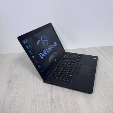 Ультрабук Б-клас Dell Latitude 5480 / 14" (1920x1080) IPS / Intel Core i7-7820HQ (4 (8) ядра по 2.9 - 3.9 GHz) / 8 GB DDR4 / 128 GB SSD M.2 / nVidia GeForce 930MX, 2 GB DDR3, 64-bit / WebCam Ультрабук Б-клас Dell Latitude 5480 / 14" (1920x1080) IPS / Intel Core i7-7820HQ (4 (8) ядра по 2.9 - 3.9 GHz) / 8 GB DDR4 / 128 GB SSD M.2 / nVidia GeForce 930MX, 2 GB DDR3, 64-bit / WebCam