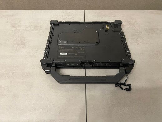 Защищенный нетбук-трансформер Getac V110 G3 / 11.6" (1366x768) IPS Touch / Intel Core i5-6300U (2 (4) ядра по 2.4 - 3.0 GHz) / 16 GB DDR4 / 128 GB SSD / Intel HD Graphics 520 / WebCam / Fingerprint / Две батареи