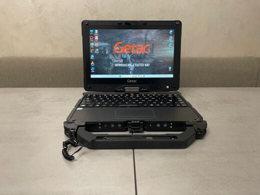 Защищенный нетбук-трансформер Getac V110 G3 / 11.6" (1366x768) IPS Touch / Intel Core i5-6300U (2 (4) ядра по 2.4 - 3.0 GHz) / 16 GB DDR4 / 128 GB SSD / Intel HD Graphics 520 / WebCam / Fingerprint / Две батареи
