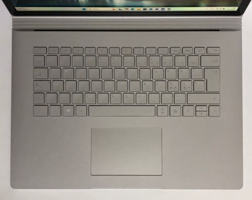 Ігровий ультрабук-трансформер Microsoft Surface Book 2 / 15.0" (3240x2160) IPS Touch / Intel Core i7-8650U (4 (8) ядра по 1.9 - 4.2 GHz) / 16 GB DDR3 / 512 GB SSD NVMe / nVidia GeForce GTX 1060, 6 GB GDDR5, 192-bit / WebCam / Win 11 Pro Ігровий ультрабук-трансформер Microsoft Surface Book 2 / 15.0" (3240x2160) IPS Touch / Intel Core i7-8650U (4 (8) ядра по 1.9 - 4.2 GHz) / 16 GB DDR3 / 512 GB SSD NVMe / nVidia GeForce GTX 1060, 6 GB GDDR5, 192-bit / WebCam / Win 11 Pro