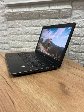 Мобільна робоча станція HP Zbook 17 G3 / 17.3" (1920x1080) IPS / Intel Core i7-6820HQ (4 (8) ядра по 2.7 - 3.6 GHz) / 8 GB DDR4 / 512 GB SSD / nVidia Quadro M4000M, 4 GB GDDR5, 256-bit / WebCam