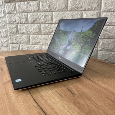 Игровой ультрабук Dell XPS 15 9570 / 15.6" (1920x1080) IPS / Intel Core i7-8750H (6 (12) ядра по 2.2 - 4.1 GHz) / 16 GB DDR4 / 512 GB SSD / nVidia GeForce GTX 1050 Ti Max-Q, 4 GB GDDR5, 128-bit / WebCam