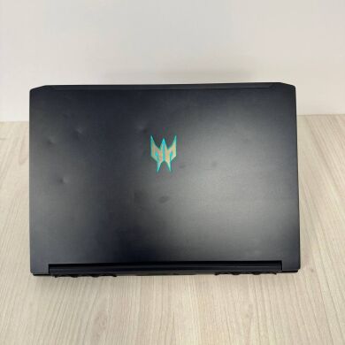Игровой ноутбук Б-класс Acer Predator Triton 300 PT315-52 / 15.6" (1920x1080) IPS / Intel Core i7-10750H (6 (12) ядер по 2.6 - 5.0 GHz) / 32 GB DDR4 / 1000 GB SSD NVMe / nVidia GeForce RTX 2070 Max-Q, 8 GB GDDR6, 256-bit / WebCam