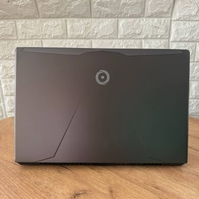 Ігровий ноутбук Origin Evo 15-S / 15.6" (1920x1080) IPS / Intel Core i7-8750H (6 (12) ядер по 2.2 - 4.1 GHz) / 16 GB DDR4 / 512 GB SSD / nVidia GeForce GTX 1070 Max-Q, 8 GB GDDR5, 256-bit / WebCam
