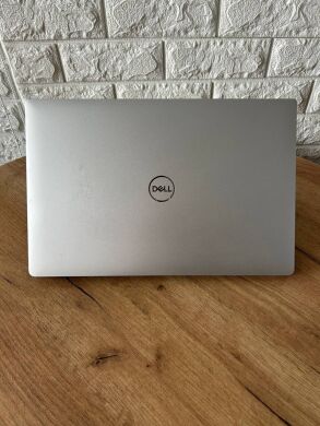 Ігровий ультрабук Dell XPS 15 9570 / 15.6" (1920x1080) IPS / Intel Core i7-8750H (6 (12) ядра по 2.2 - 4.1 GHz) / 16 GB DDR4 / 1000 GB SSD / nVidia GeForce GTX 1050 Ti Max-Q, 4 GB GDDR5, 128-bit / WebCam Ігровий ультрабук Dell XPS 15 9570 / 15.6" (1920x1080) IPS / Intel Core i7-8750H (6 (12) ядра по 2.2 - 4.1 GHz) / 16 GB DDR4 / 1000 GB SSD / nVidia GeForce GTX 1050 Ti Max-Q, 4 GB GDDR5, 128-bit / WebCam