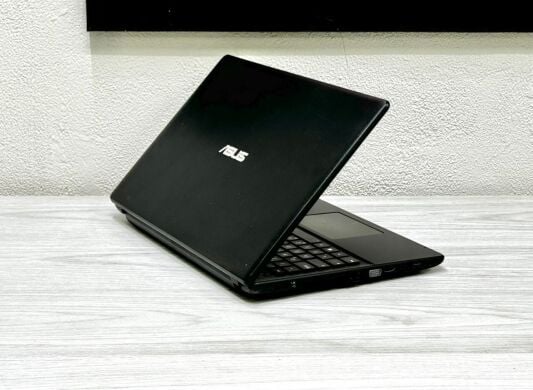 Ноутбук Б-клас Asus F551C / 15.6" (1366x768) TN / Intel Celeron 1007U (2 ядра по 1.5 GHz) / 4 GB DDR3 / 128 GB SSD / Intel HD Graphics / WebCam / Win 10 Home Ноутбук Б-клас Asus F551C / 15.6" (1366x768) TN / Intel Celeron 1007U (2 ядра по 1.5 GHz) / 4 GB DDR3 / 128 GB SSD / Intel HD Graphics / WebCam / Win 10 Home