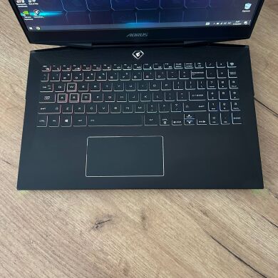 Игровой ноутбук Gigabyte Aorus 15-SA / 15.6" (1920x1080) IPS / Intel Core i7-9750H (6 (12) ядер по 2.6 - 4.5 GHz) / 16 GB DDR4 / 1000 GB SSD / nVidia GeForce GTX 1660 Ti, 6 GB GDDR6, 192-bit / WebCam