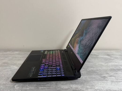 Ігровий ноутбук Acer Predator Helios 300 PH315-55 / 15.6" (1920x1080) IPS / Intel Core i7-12700H (14 (20) ядер по 3.5 - 4.7 GHz) / 16 GB DDR4 / 512 GB SSD / nVidia GeForce RTX 3060, 6 GB GDDR6, 192-bit / WebCam / Win 11