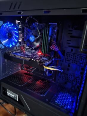 Игровой ПК GameMax StarLight B-FRGB / Intel Core i5-6400 (4 ядра по 2.7 - 3.3 GHz) / 16 GB DDR4 / 256 GB SSD + 1000 GB HDD / AMD Radeon RX 470, 4 GB GDDR5, 256-bit / 460W
