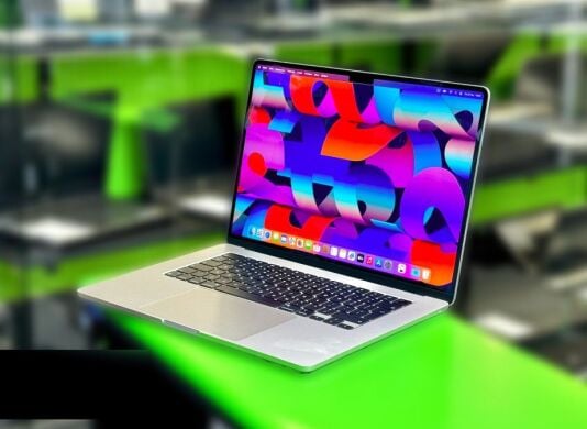 Ультрабук Б-клас Apple MacBook Air 15 M3 A3114 2024 / 15.3" (2880x1864) IPS / Apple M3 (8 ядер по 2.7 - 4.1 GHz) / 8 GB DDR5 / 256 GB SSD / Apple M3 Graphics / WebCam / MacOS