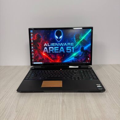 Ігровий ноутбук Б-клас Dell Alienware Area 51m / 17.3" (1920x1080) IPS / Intel Core i7-9700K (8 ядер по 3.6 - 4.9 GHz) / 16 GB DDR4 / 512 GB SSD M.2 + 1000 GB HDD / nVidia GeForce RTX 2060, 6 GB GDDR6, 192-bit / WebCam Ігровий ноутбук Б-клас Dell Alienware Area 51m / 17.3" (1920x1080) IPS / Intel Core i7-9700K (8 ядер по 3.6 - 4.9 GHz) / 16 GB DDR4 / 512 GB SSD M.2 + 1000 GB HDD / nVidia GeForce RTX 2060, 6 GB GDDR6, 192-bit / WebCam