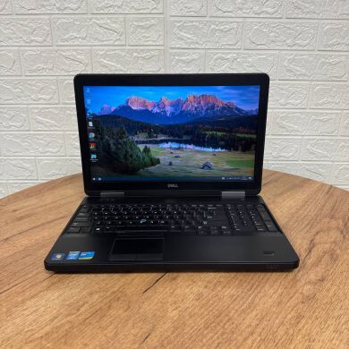 Ноутбук Dell Latitude E5540 / 15.6" (1920x1080) TN / Intel Core i7-4600U (2 (4) ядра по 2.1 - 3.3 GHz) / 8 GB DDR3 / 256 GB SSD / nVidia GeForce GT 720M, 2 GB DDR3, 64-bit / WebCam